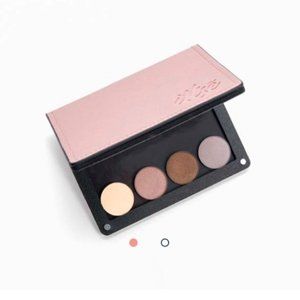 The Van Ness Magnetic Eyeshadow Palette